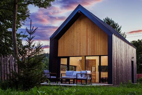 Cuibul Negru in Tesila, Romania