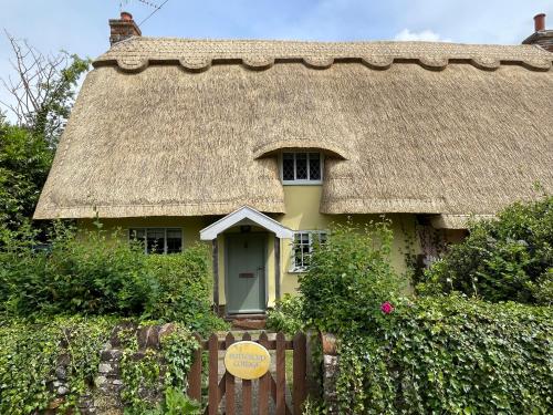 Buttercup Cottage Hartest — 4-Star Luxury Hotel in Bury St Edmunds, United Kingdom
