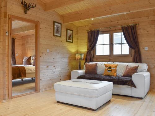 Brook Cottage Uk12643