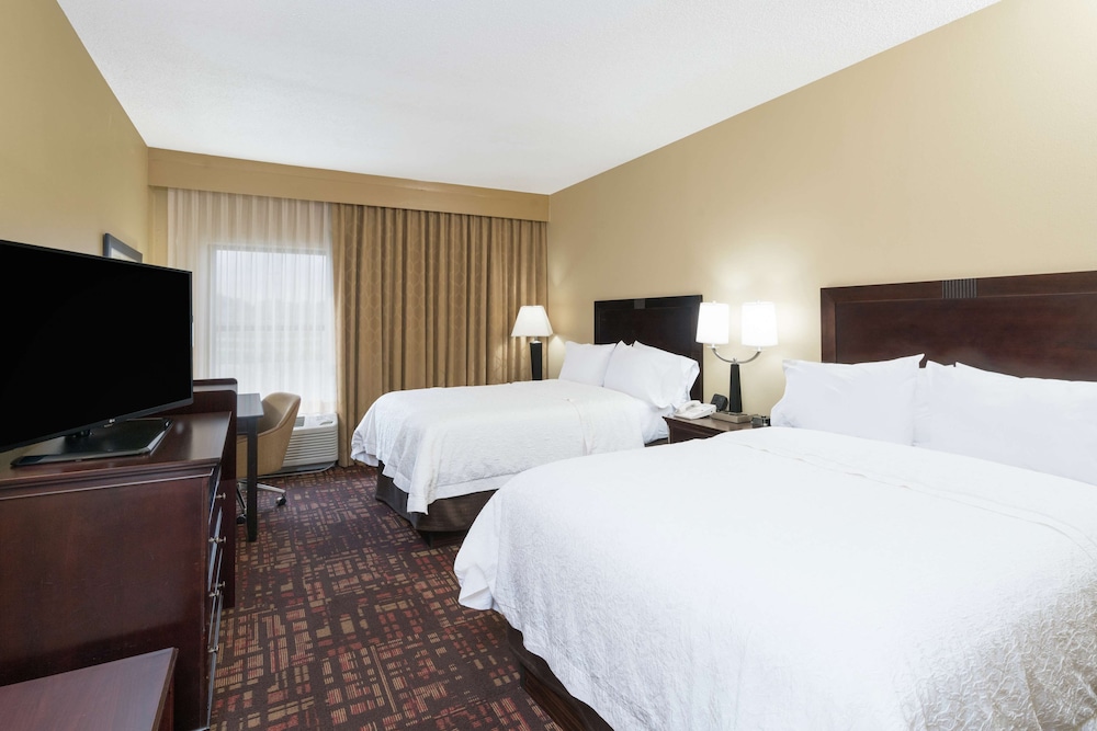 Hampton Inn Corydon - photo 22