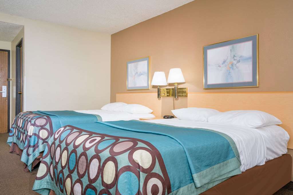 Super 8 by Wyndham Menomonie WI - photo 7