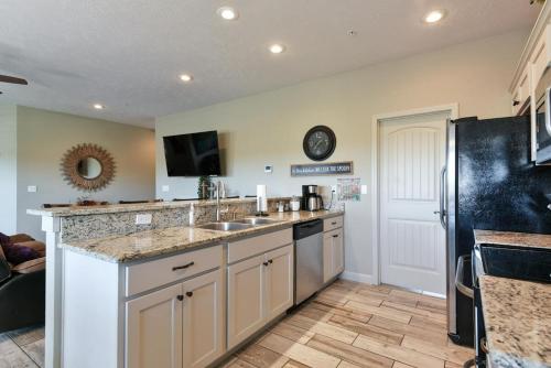 The LUX @ Stonebridge Close to SDC Resort Amenities - photo 36