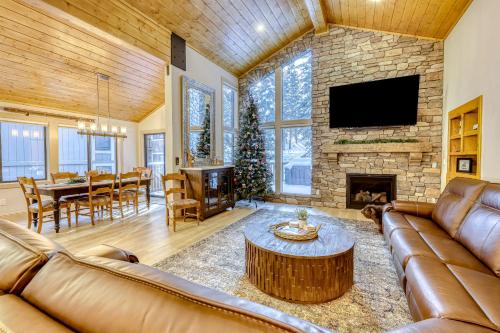 Gold Bear — 4-Star Luxury Hotel in Truckee, United States