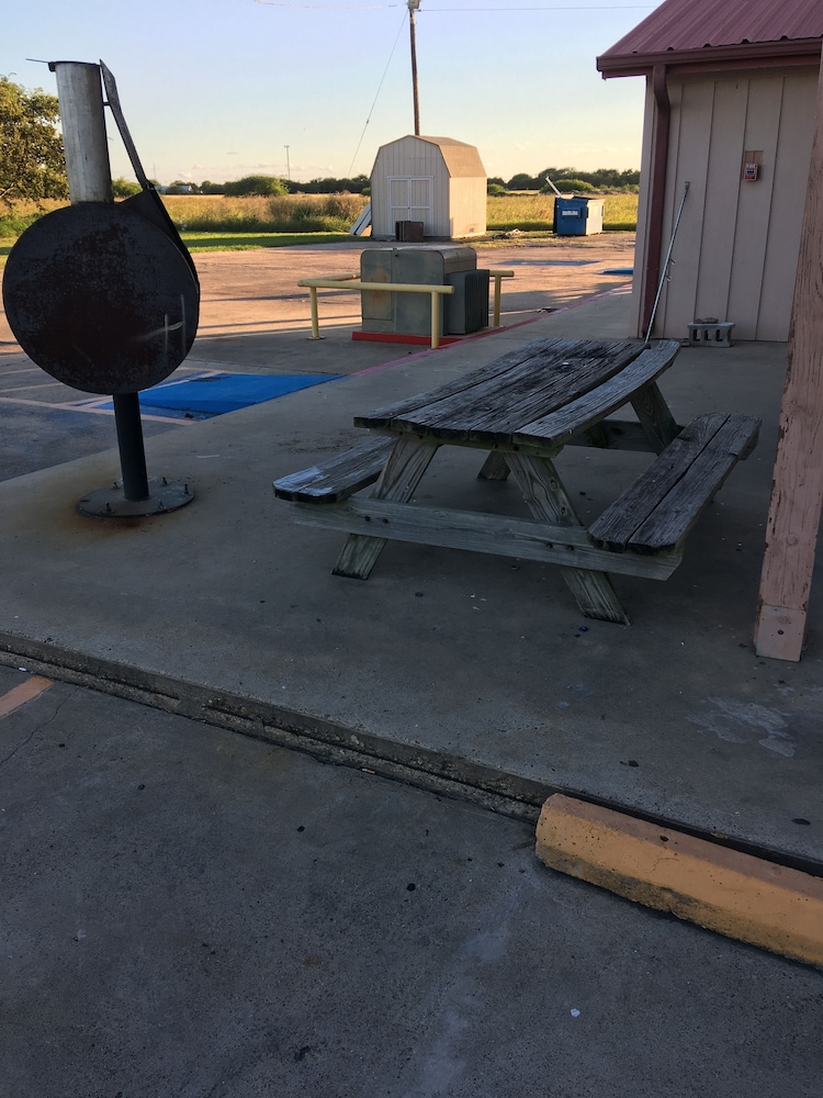 Chaparral Motel - photo 28