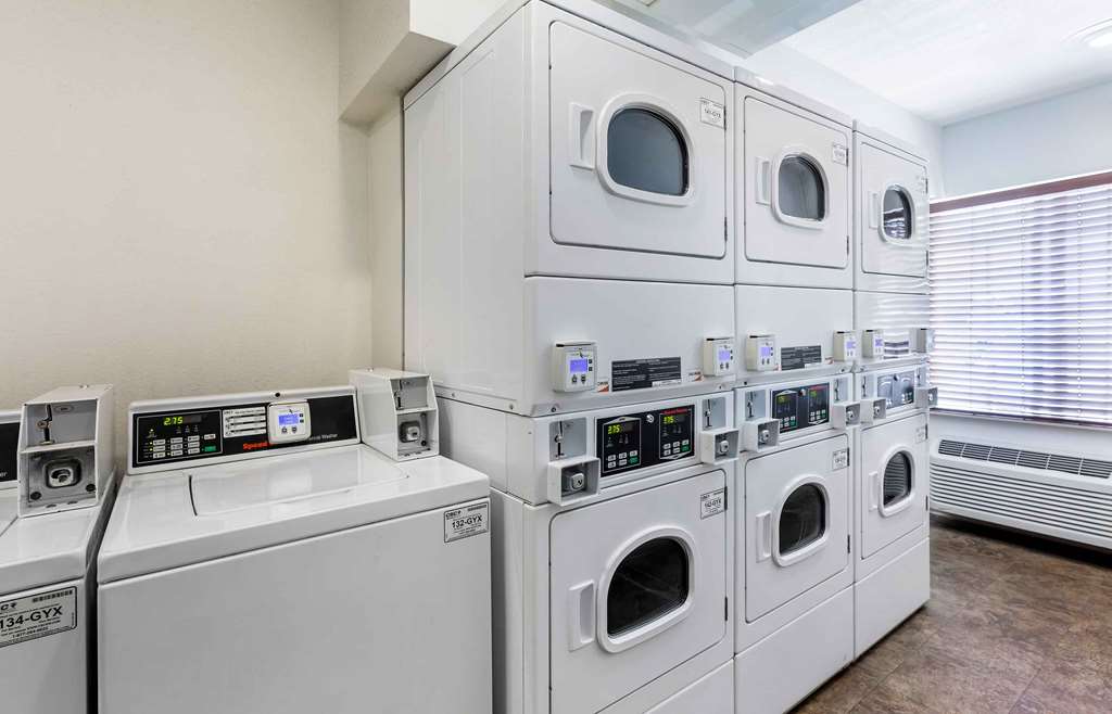 WoodSpring Suites Akron - photo 34