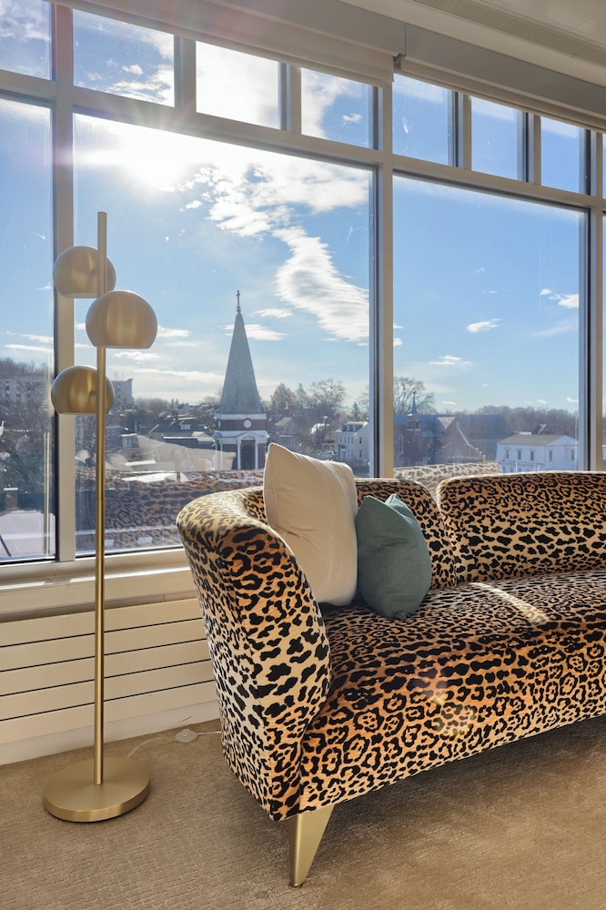 The Executive Suites and Venue - photo 39