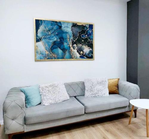 Luxury 2 BR Apartment in Isani