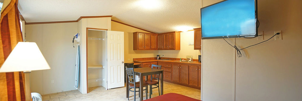 Eagle Inn & Suites - photo 5