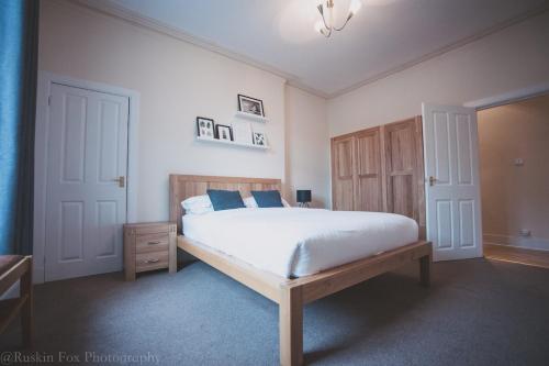 Stylish and Spacious two bed in Aberdeen's West End — 4-Star Luxury Hotel in Aberdeen, United Kingdom