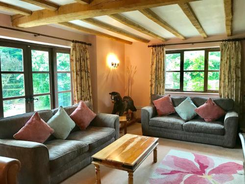 The Turkey House — 4-Star Luxury Hotel in Petersfield, United Kingdom