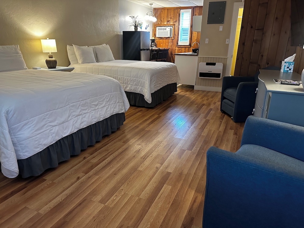 Vineyard Harbor Motel Private Beach - photo 224