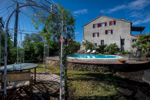 164 Villa della Marchesa Giardino e Piscina a pochi minuti dal centro di Sestri Levante — 4-Star Luxury Hotel in Sestri Levante, Italy
