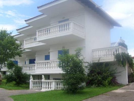 Hotel Paraktio in Nea Kallikrateia, Greece