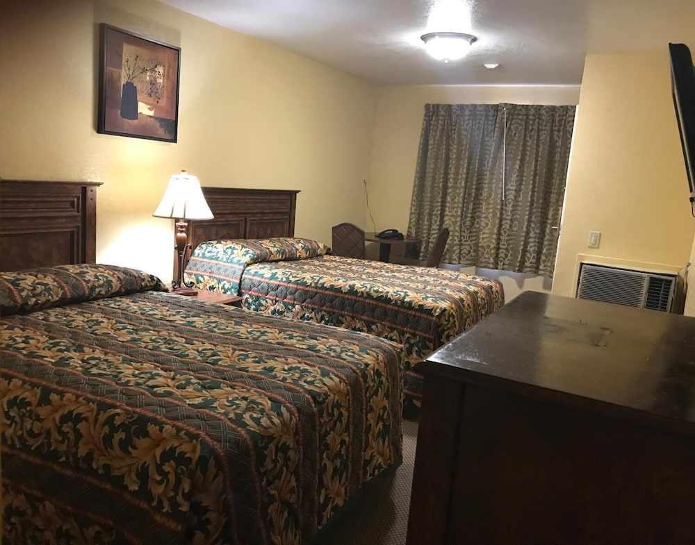 Hacienda Motel - photo 9