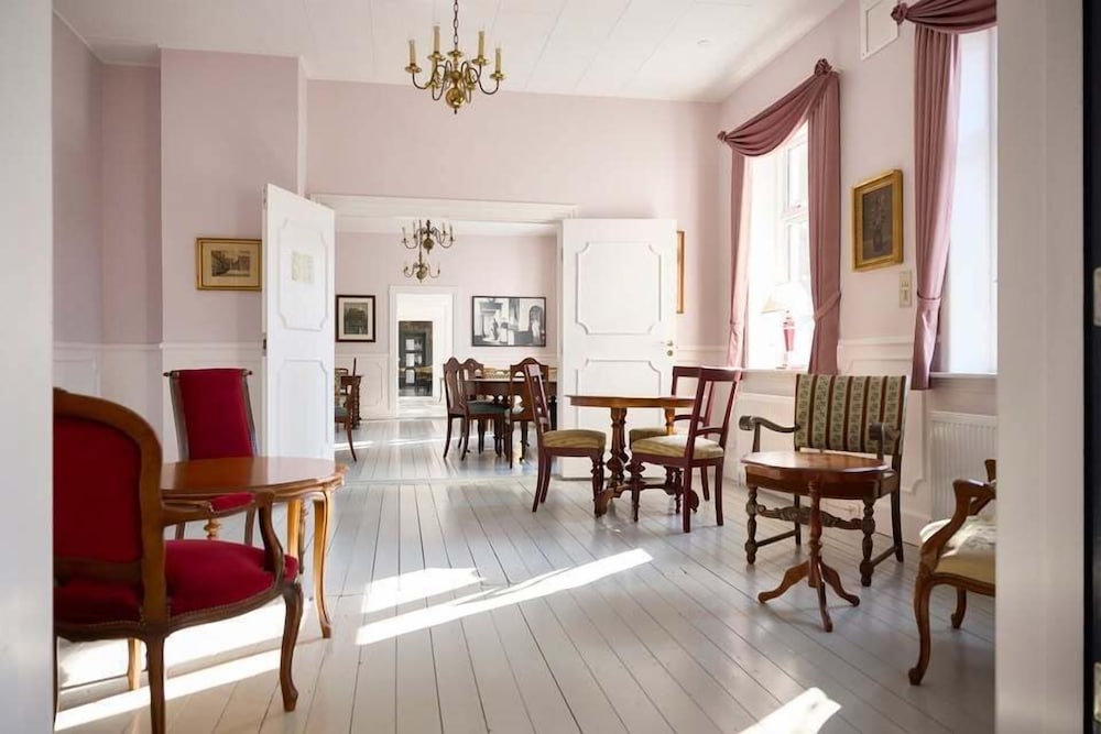 Westergaards Hotel - carbon neutral hotel in Videbaek
