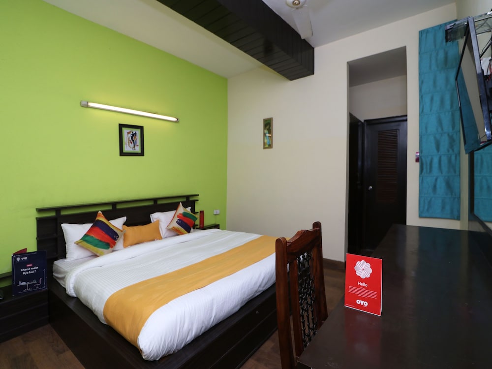 Oyo 12477 Dlf Phase 2