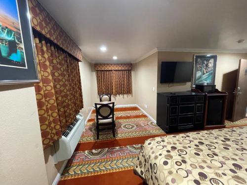 Sunrise inn - photo 6