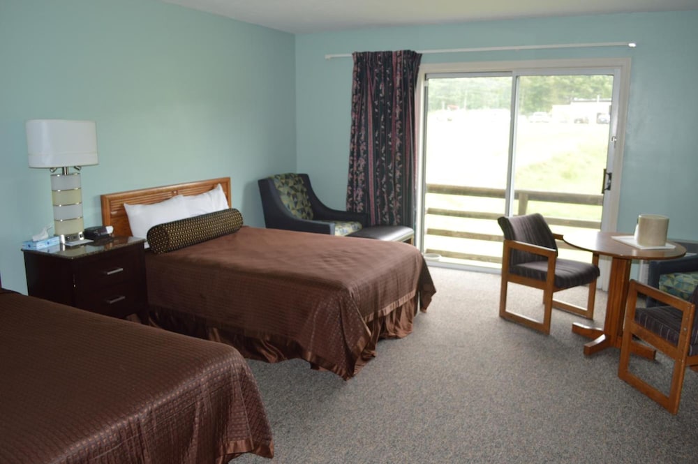 Copper Lantern Motor Lodge - photo 28