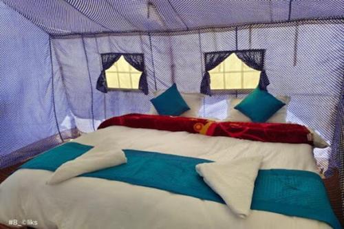 Blue Waves Camps Lake View Pangong in Leh, India