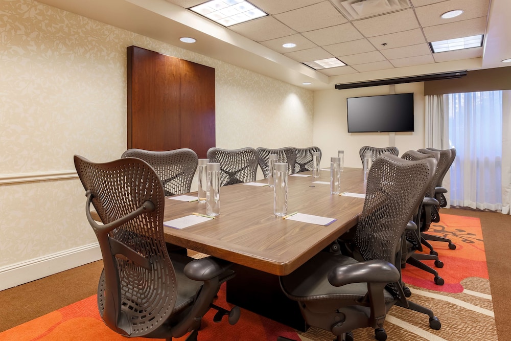 Hilton Garden Inn Dallas Market Center - photo 44