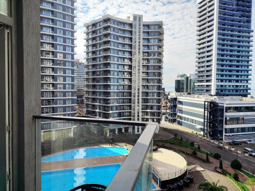 White Sails Apartments
