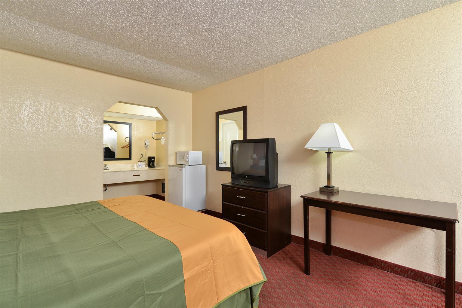 Rodeway Inn North Little Rock AR - photo 17