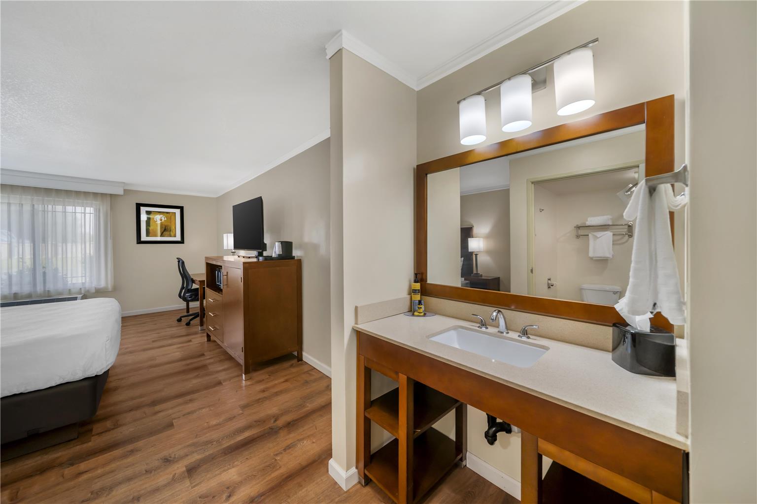 Best Western Plus Northwoods Inn - photo 26