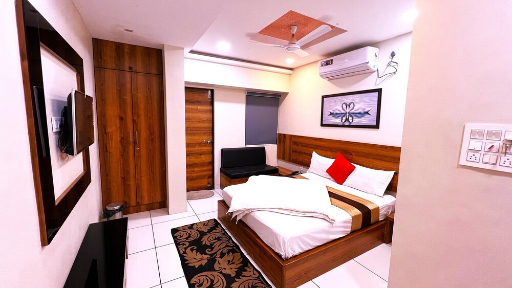 Hotel Vandana Palace - carbon neutral hotel in Surendranagar