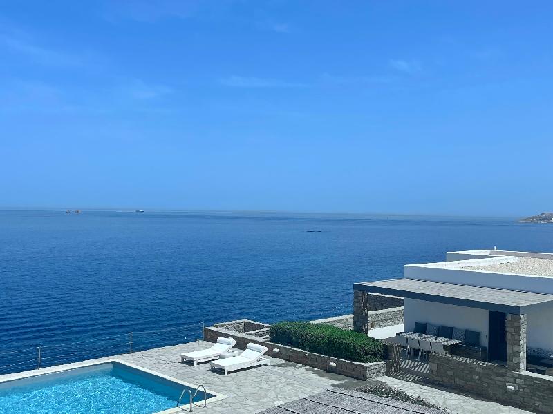 Ocean Villa Paros — 4-Star Luxury Hotel in Paros, Greece