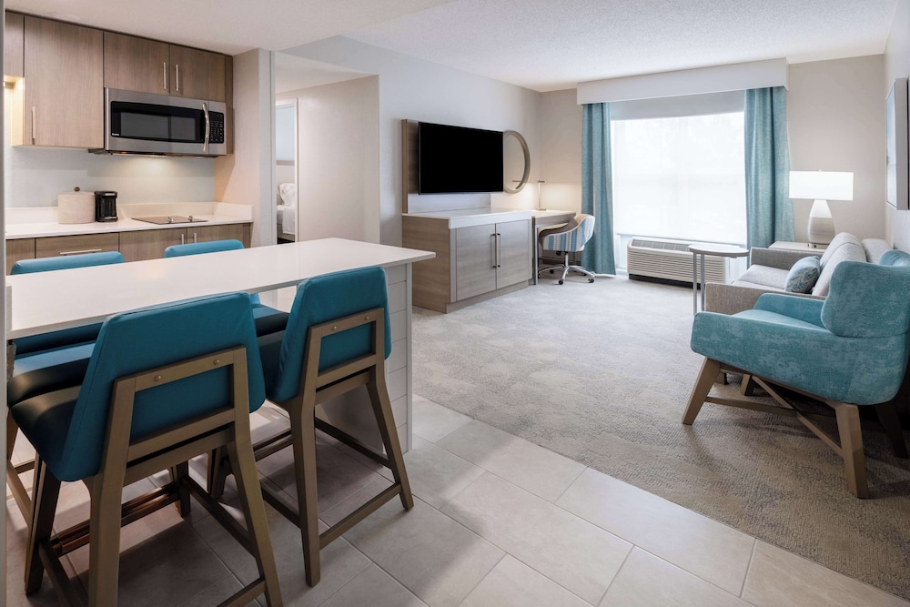 Hampton Inn & Suites Venice Bayside South Sarasota - photo 22