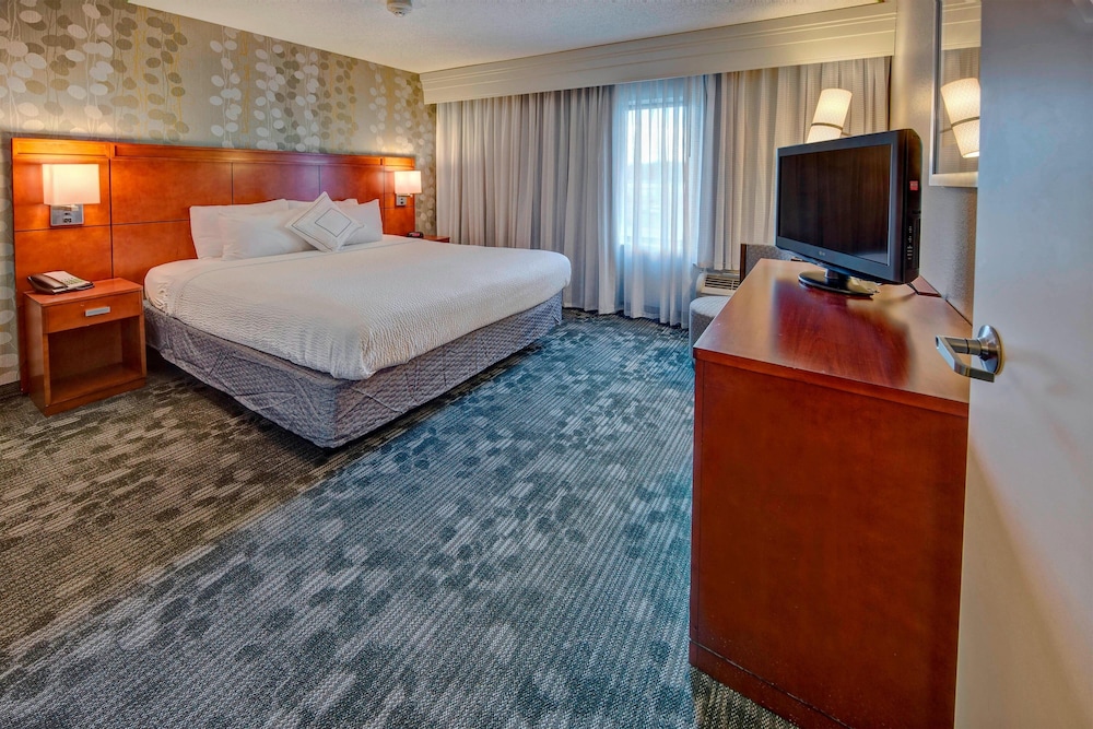 Courtyard by Marriott Alexandria - photo 9