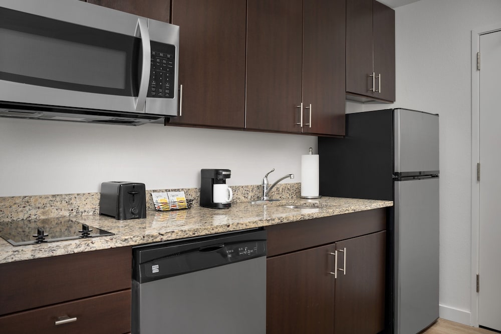 TownePlace Suites by Marriott Gainesville Northwest - photo 16