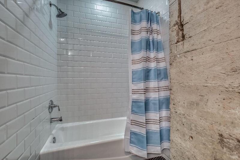 Luxury Downtown Dallas Stay by Amyfinehouse - photo 160