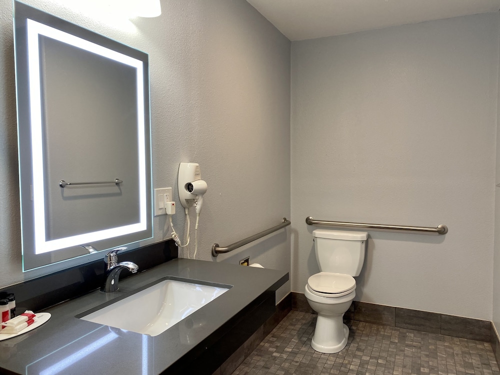 Aura Inn Monterey - photo 89