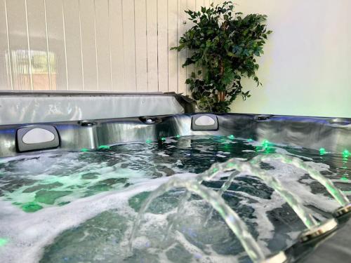 Hambleton Hideaway - carbon neutral hotel in Stokesley