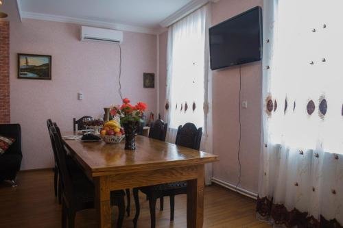 Milorava's Guest House & Wine Cellar