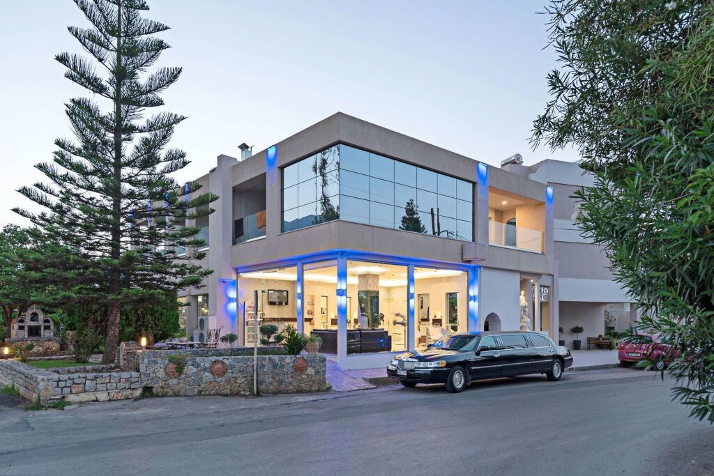 Apollo Hotel I & II in Georgioupolis, Greece