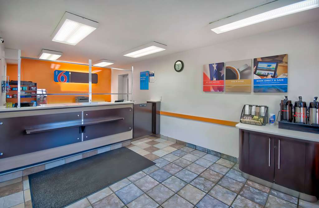 Motel 6 Warren MI Detroit East - photo 18