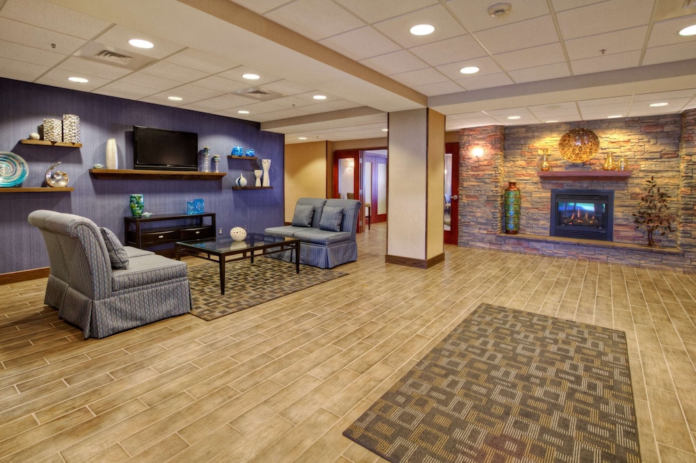 Hampton Inn Great Falls - photo 4
