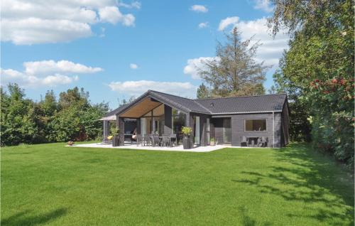 Stunning Home In Stege With Wifi — 5-Star Luxury Hotel in Stege, Denmark