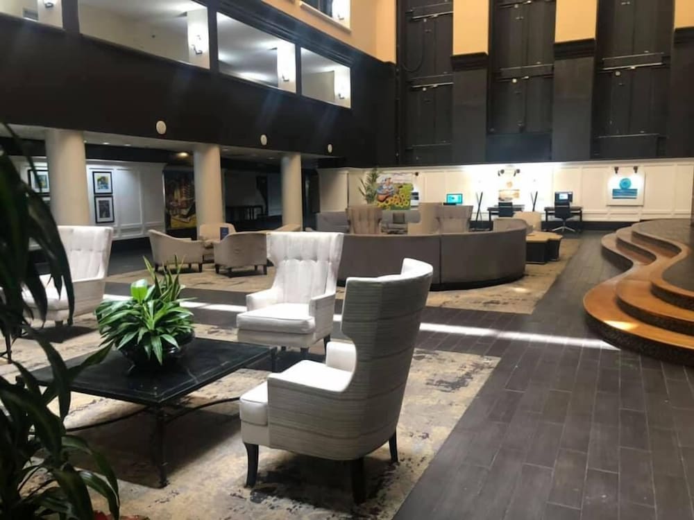 DoubleTree by Hilton Memphis Downtown - photo 5