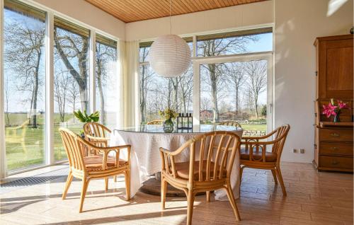Awesome Home In Holstebro With Kitchen — Holstebro — photo 4