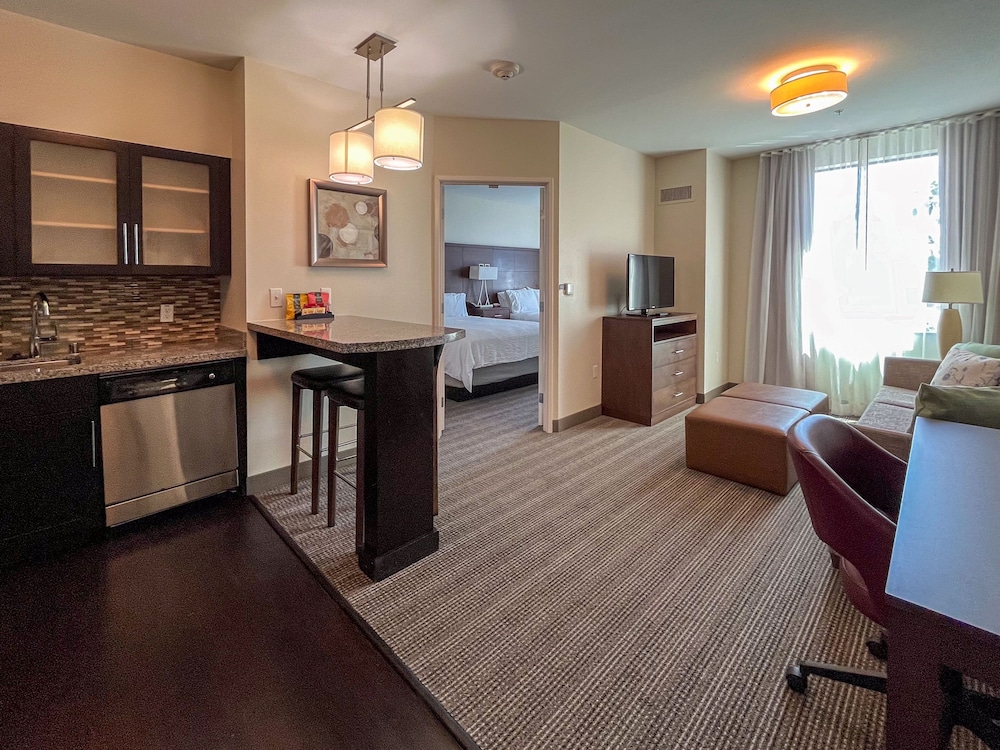 Staybridge Suites Carlsbad by IHG - photo 13