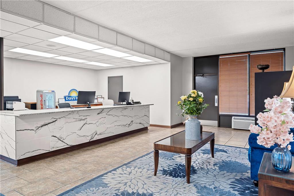 Days Inn by Wyndham Statesboro - photo 9