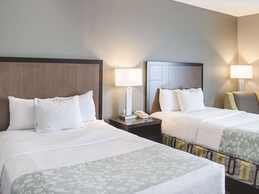 La Quinta Inn & Suites by Wyndham Biloxi - photo 21