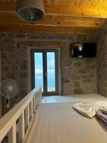 Nisyros Nest — Unknown City — photo 3