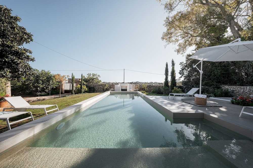 Masseria Muto 6 Emma Villas — 4-Star Luxury Hotel in Ruffano, Italy