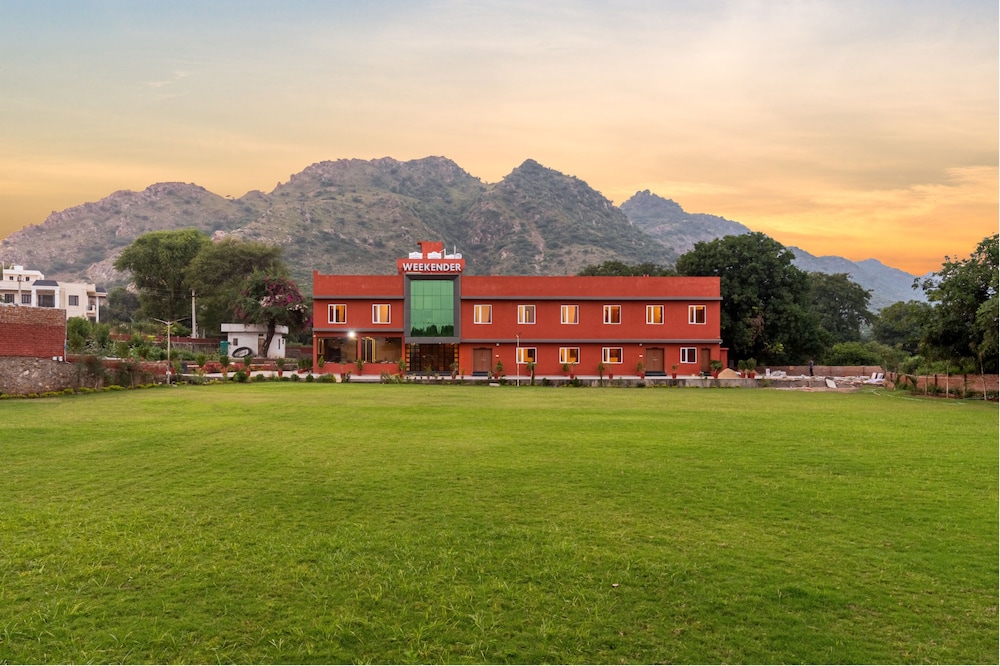 Weekender Resort - carbon neutral hotel in Udaipur