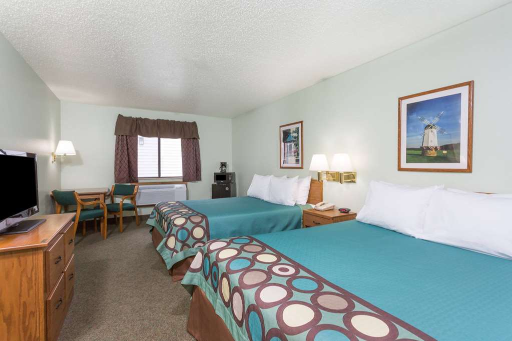 Super 8 by Wyndham Gallipolis Pt Pleasant Area - photo 4