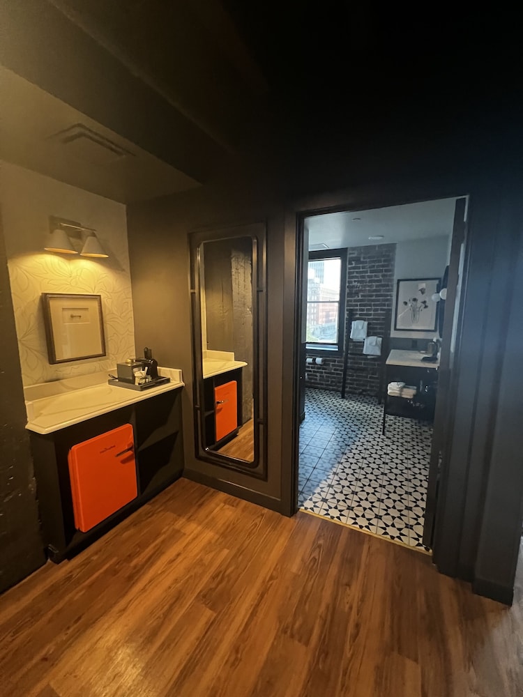 Hotel Indigo Omaha Downtown by IHG - photo 13